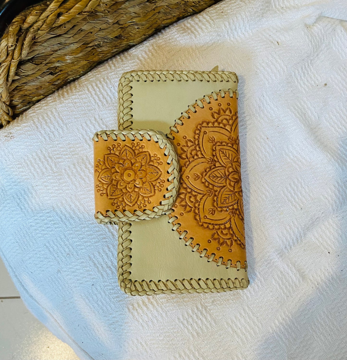 Aloha Mandala Leather Wallet Beige and Tan Plaid Stitching