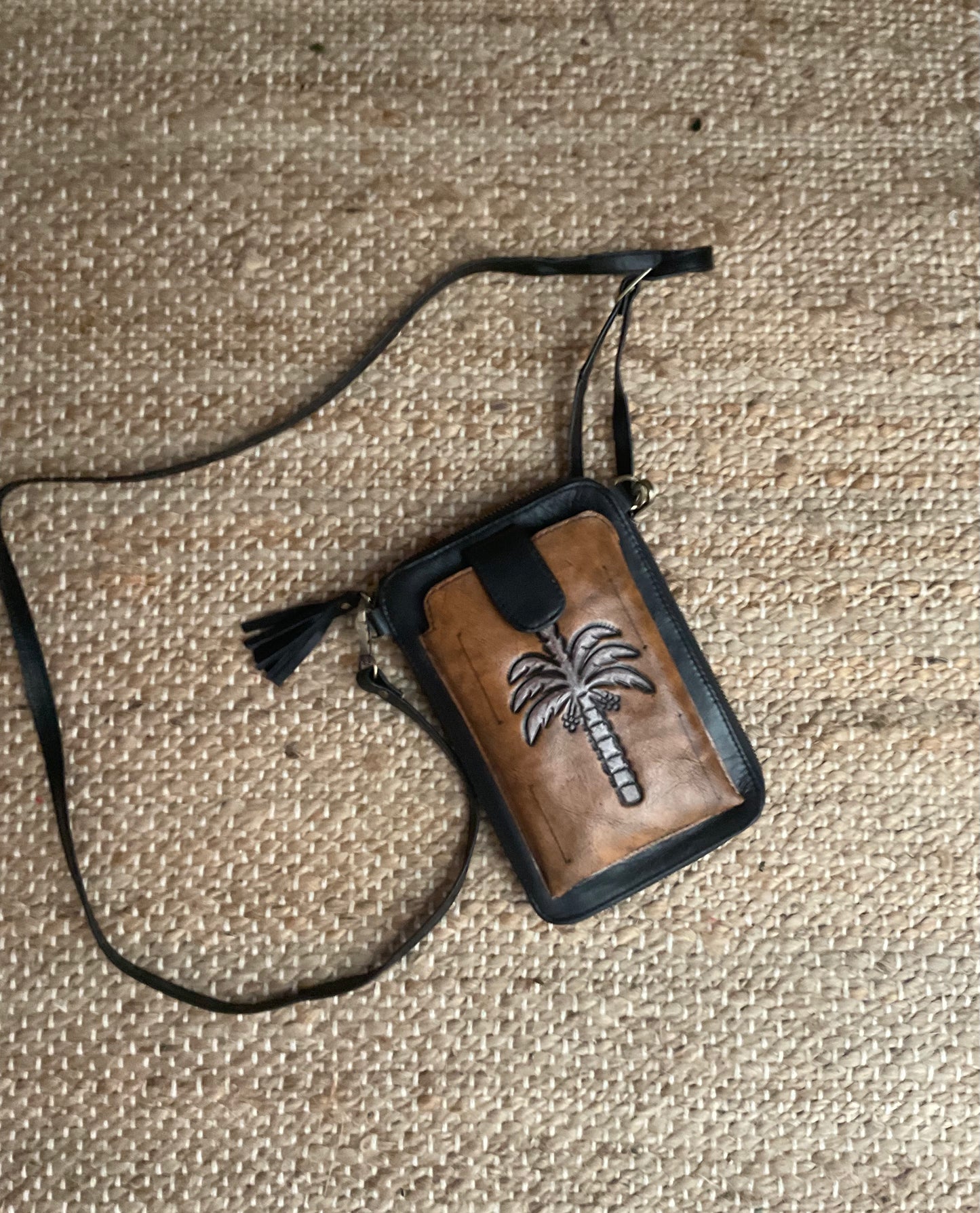 Ohana Palms Travel Wallet Phone Pouch Bag Black