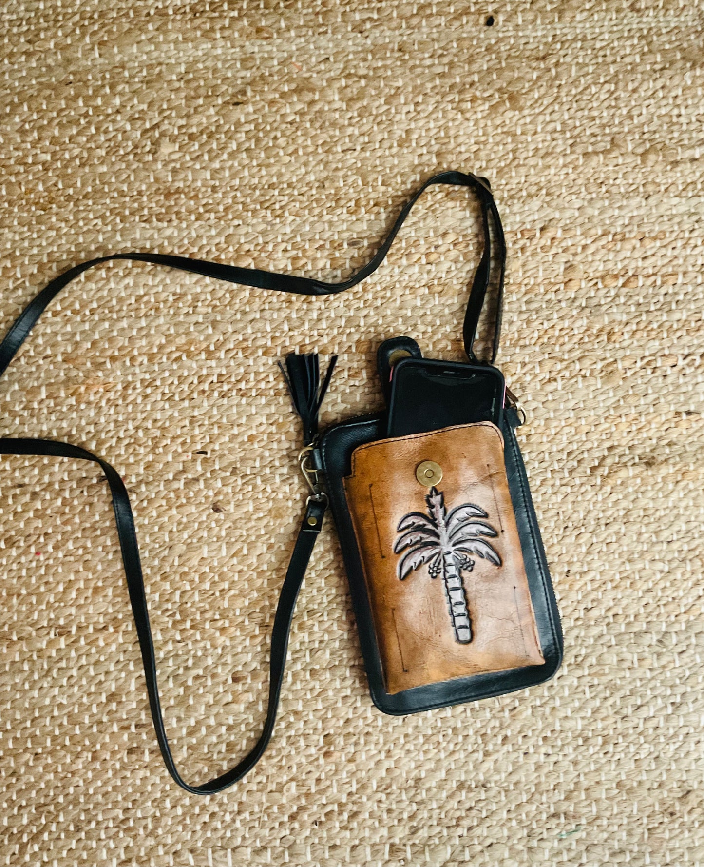 Ohana Palms Travel Wallet Phone Pouch Bag Black