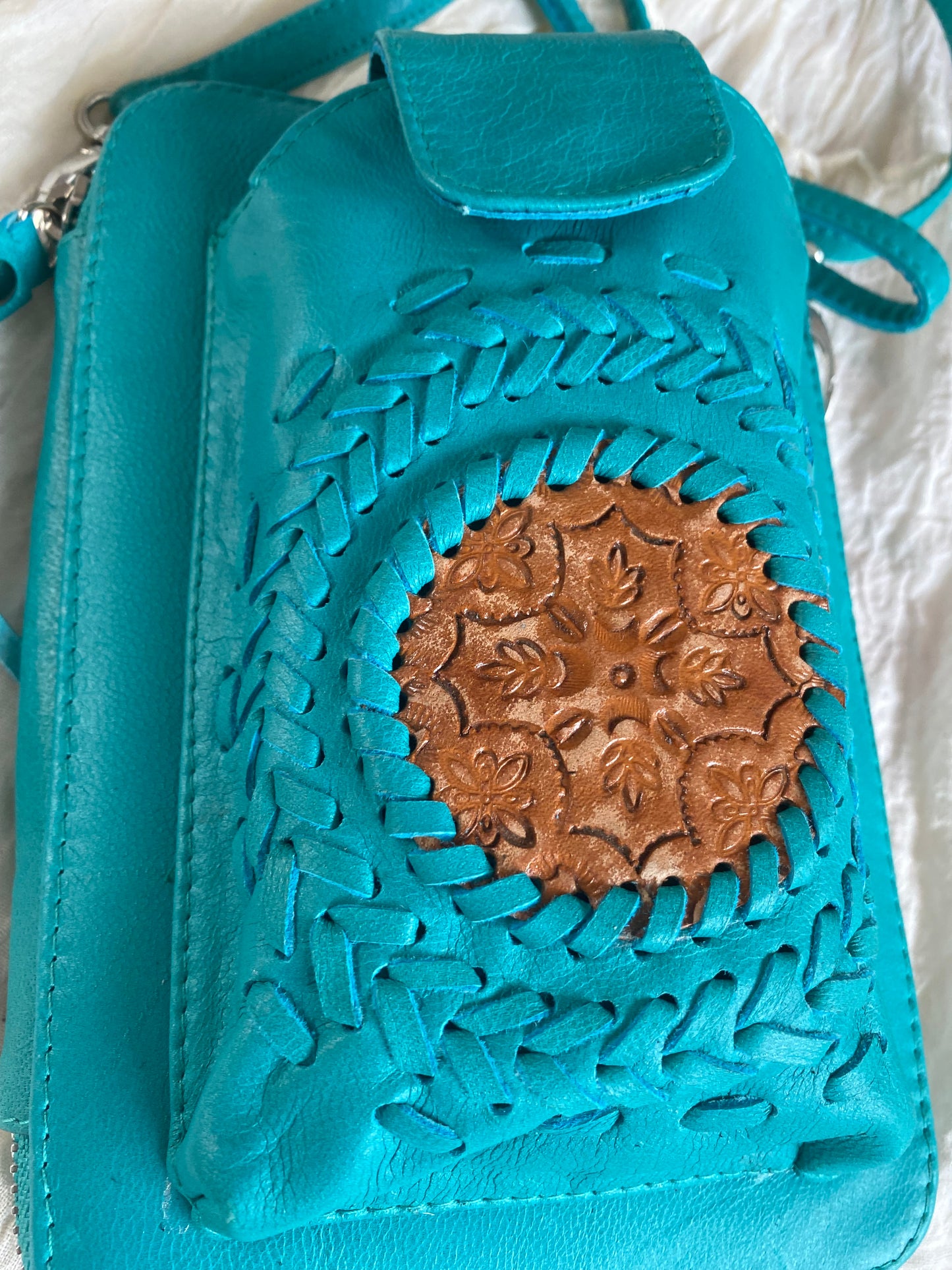 Mandala Zip Round Phone Wallet Bag