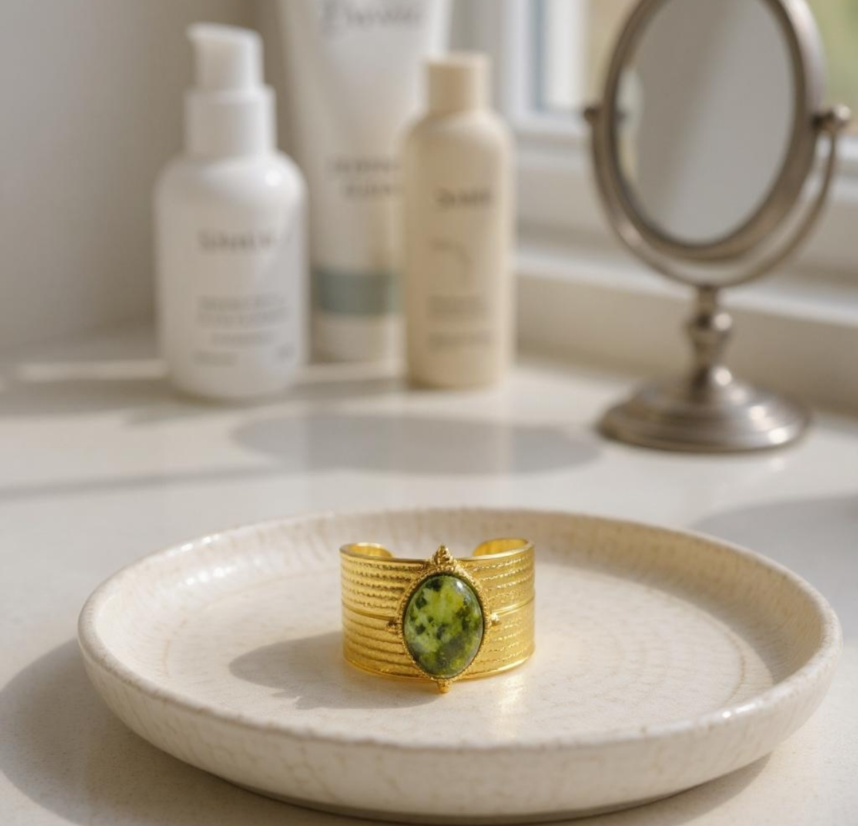 Serpentine Stone Gap Open Ring